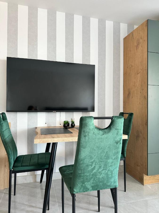 Fewo Sky21 * Langen Exklusives Appartment Vollausstattung / Zentrale Lage *Neu* Dış mekan fotoğraf