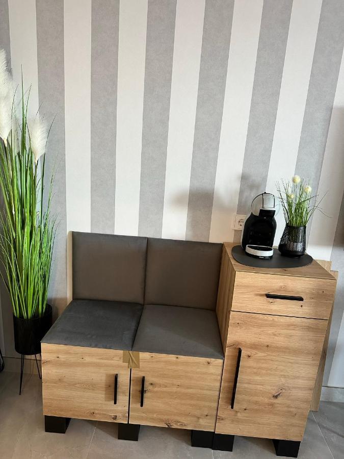 Fewo Sky21 * Langen Exklusives Appartment Vollausstattung / Zentrale Lage *Neu* Dış mekan fotoğraf