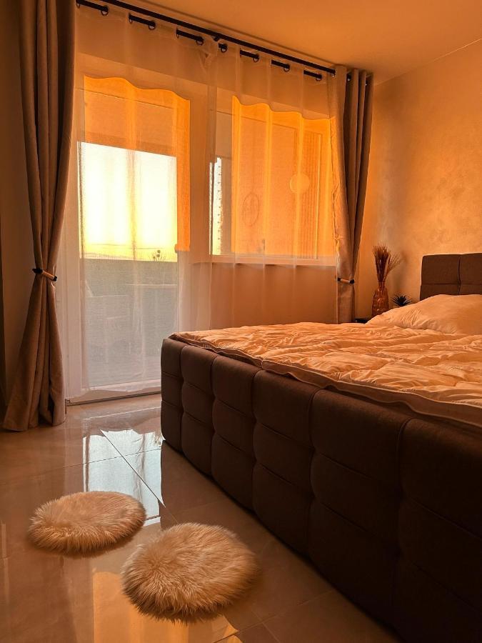 Fewo Sky21 * Langen Exklusives Appartment Vollausstattung / Zentrale Lage *Neu* Dış mekan fotoğraf