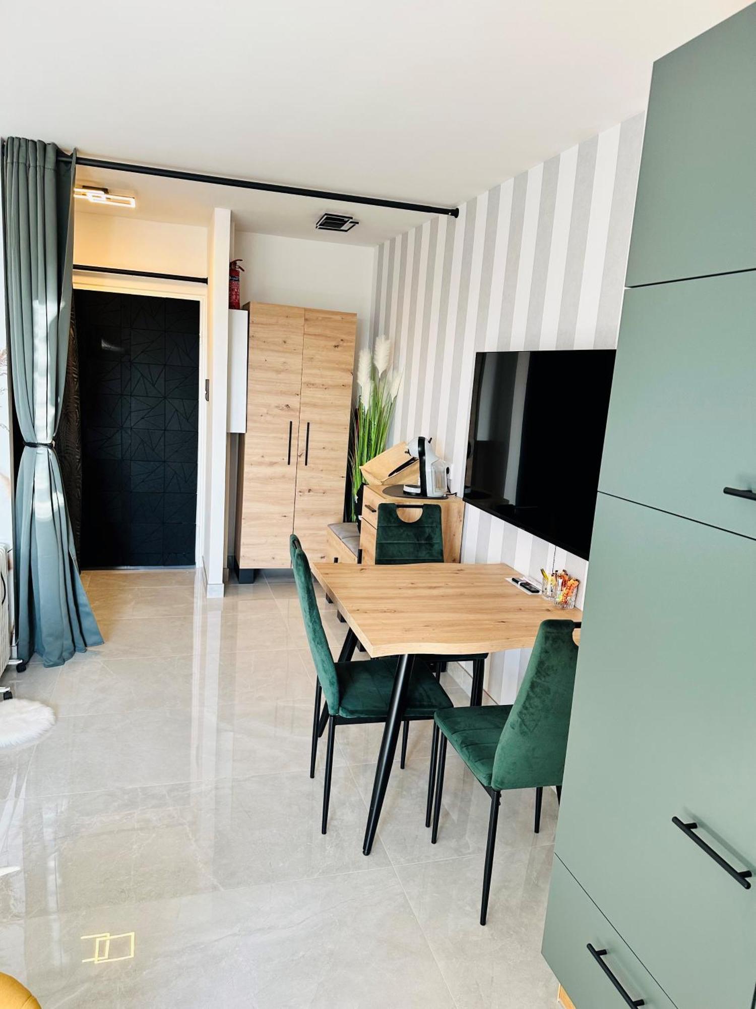 Fewo Sky21 * Langen Exklusives Appartment Vollausstattung / Zentrale Lage *Neu* Dış mekan fotoğraf